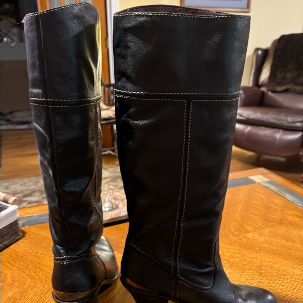 DSW Knee High Lucky Brand Womens Boots.  Price Reduction .
